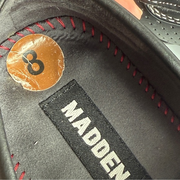 Black Leather Men's Loafers - Picture 12 of 12